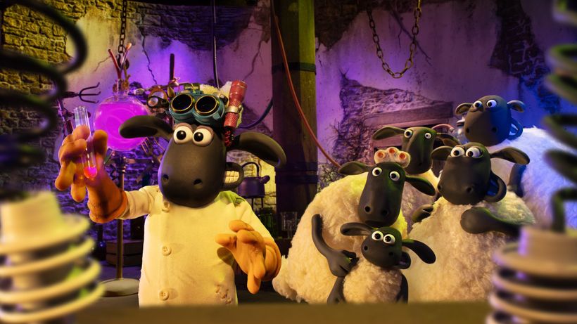 7749x4359 STS BEAST PS 040 06130 Sci Shaun With Flock 1