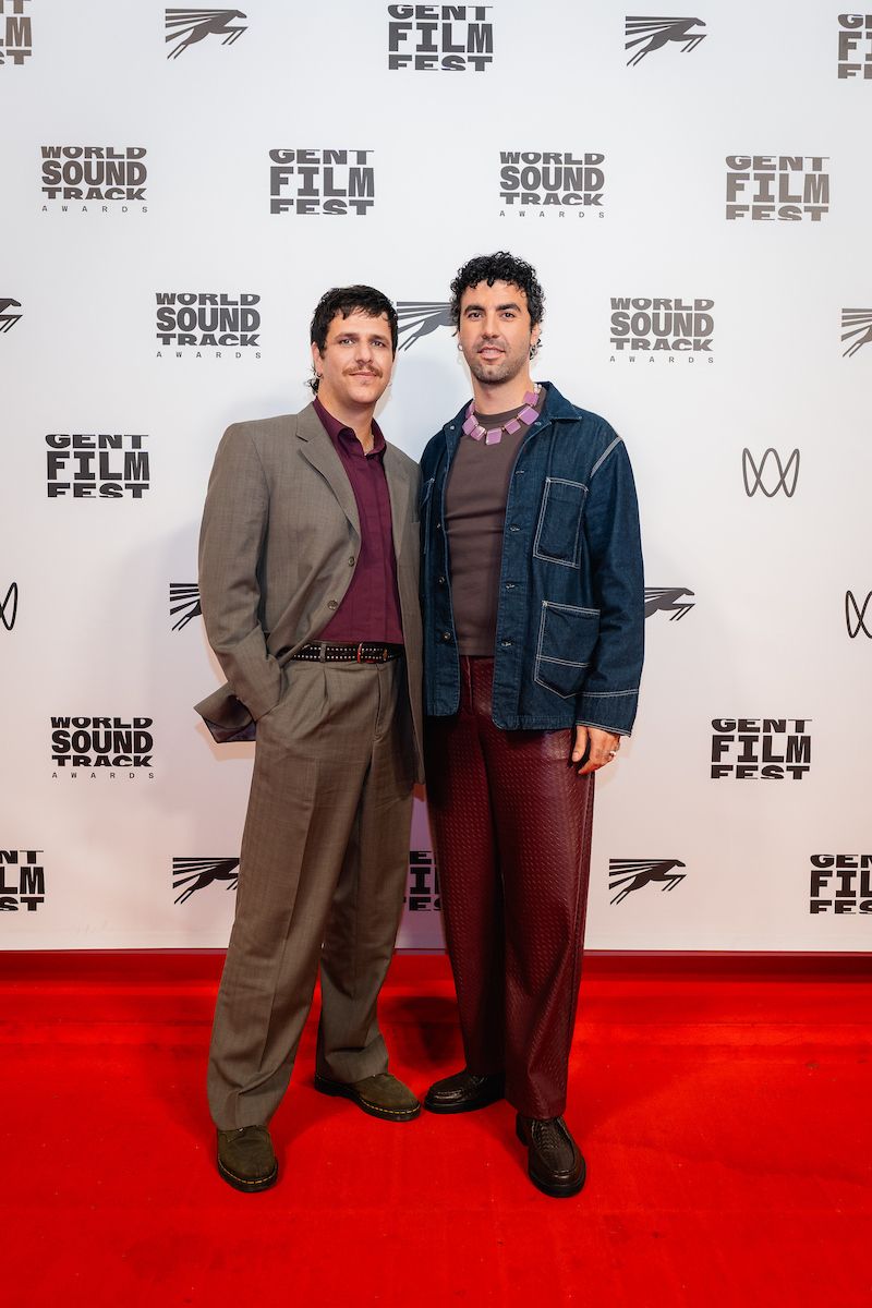 Red carpet: Why Do I See You In Everything?