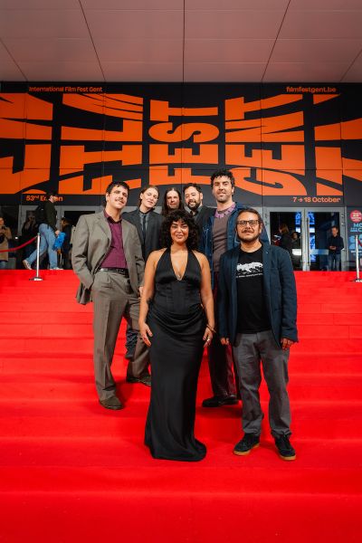 Red carpet: Why Do I See You In Everything?