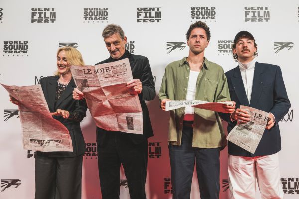 Rode loper & Q&A: I Rarely Wake Up Dreaming