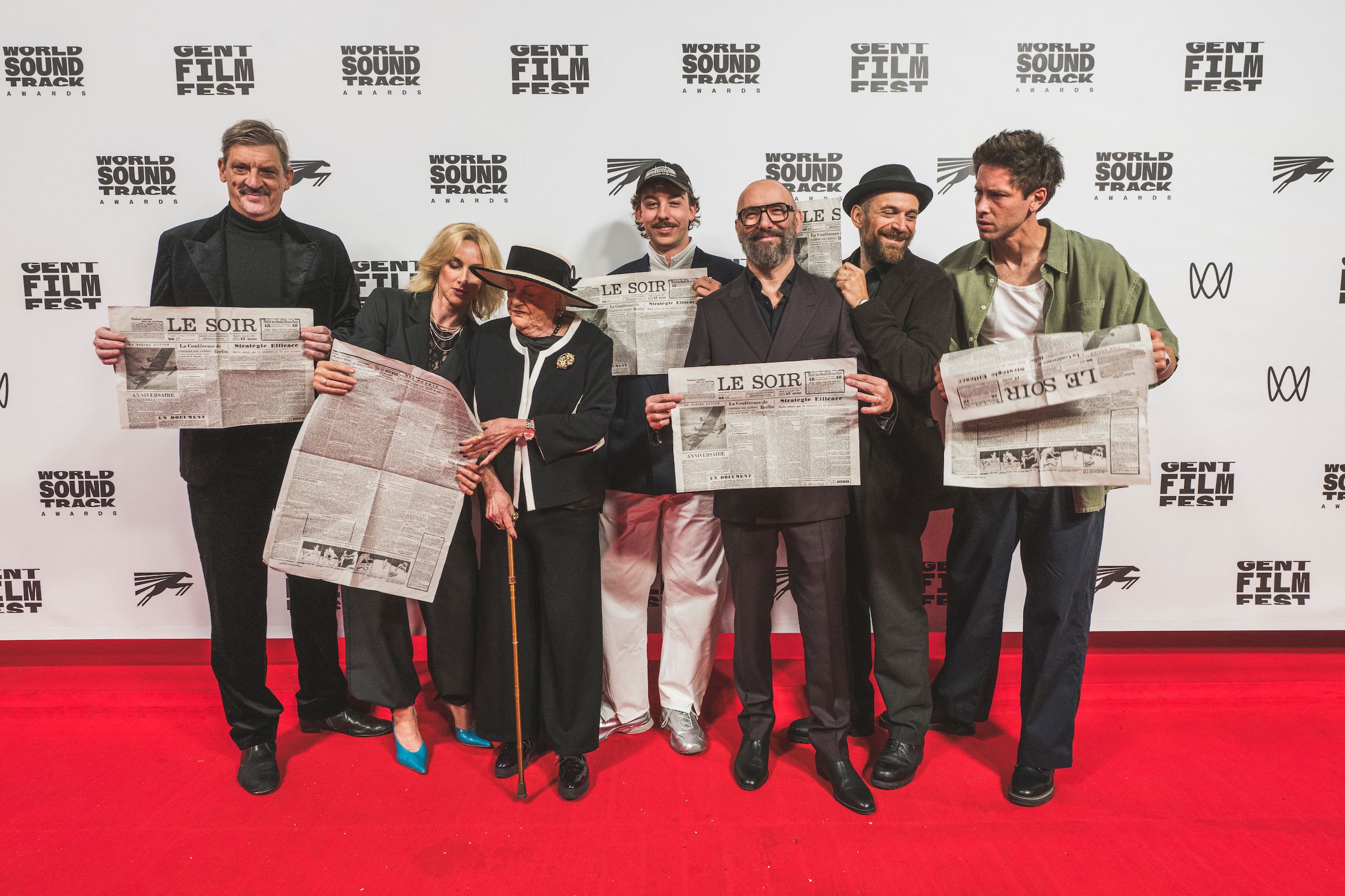 Red carpet: Le Faux Soir